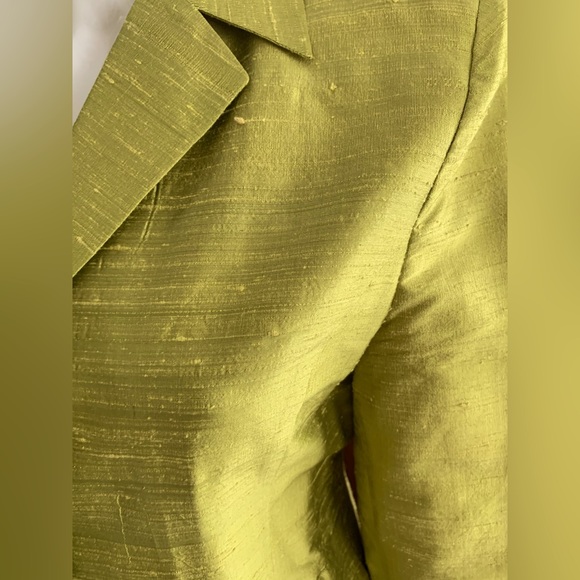 100% silk shiny pistachio green collared blazer jacket 3/4 long sleeves Size 10 - Picture 3 of 6